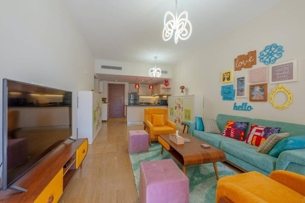 Marina Mosaique 1 Bedroom With Pool View דירה *